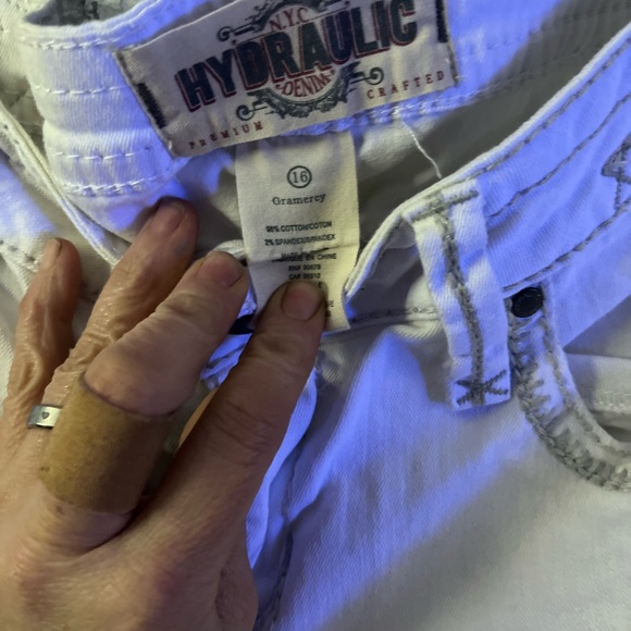 Nice - Picture 2 of 4